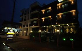 Hotel Vs
