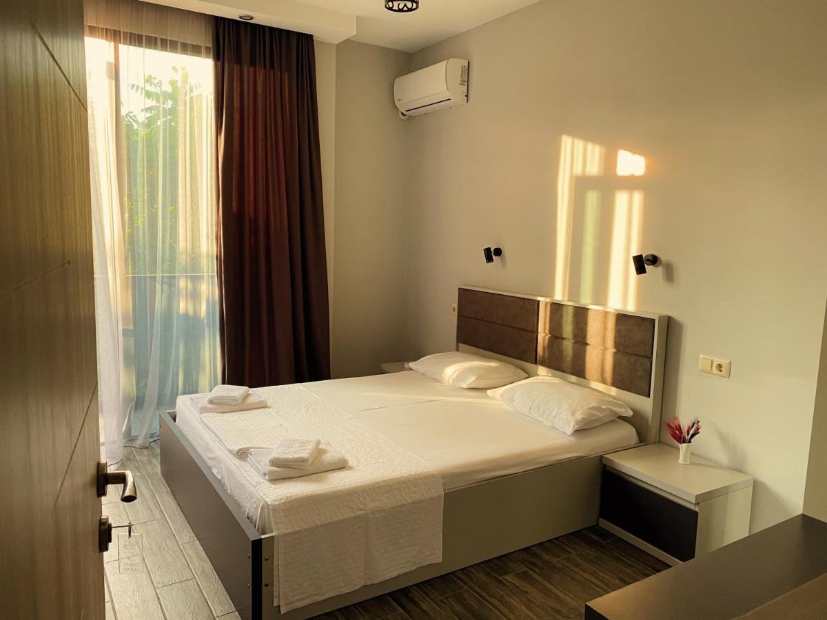Hotel Vs Kobuleti Exterior photo